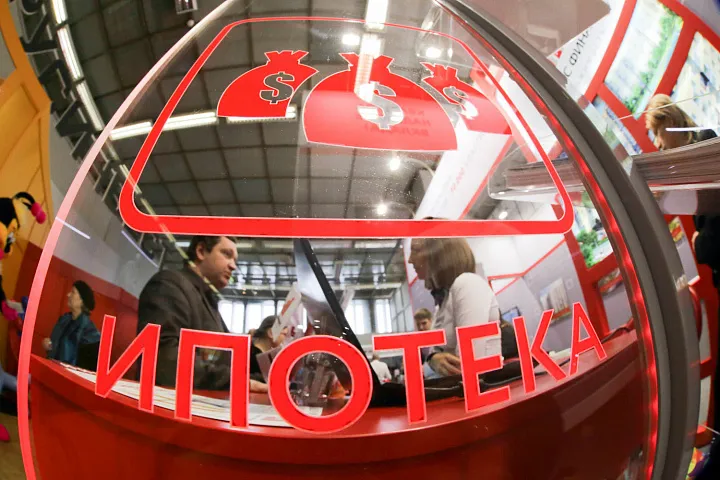 Минстрой не намерен запускать льготную ипотеку на вторичное жилье 