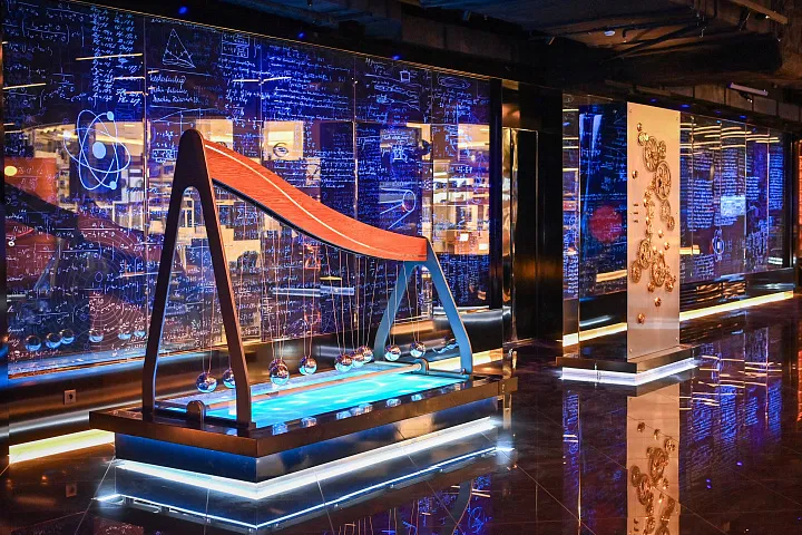 На ВДНХ открылся АТОМ - один из самых необычных выставочных павильонов в России