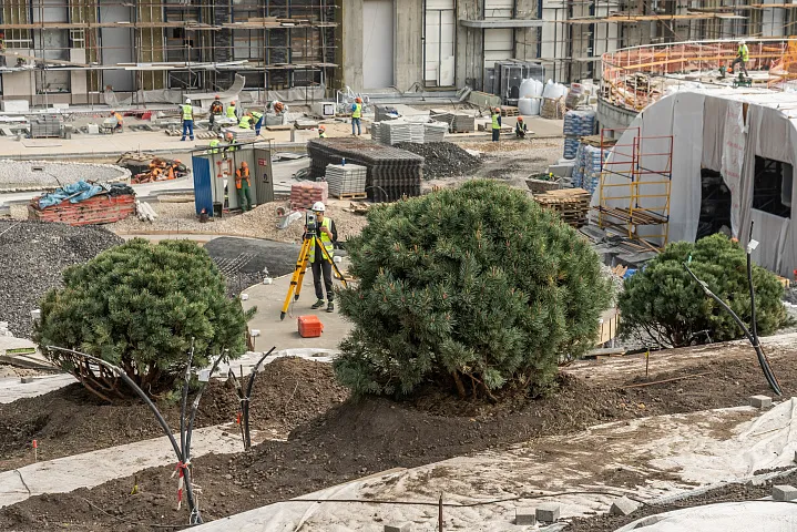 Sminex приступил к озеленению территории дома «Достижение»