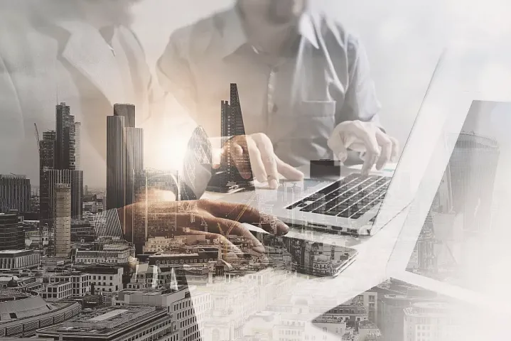 Как девелоперы создают рекламу