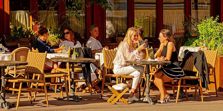 В Москве открылся сезон летних веранд