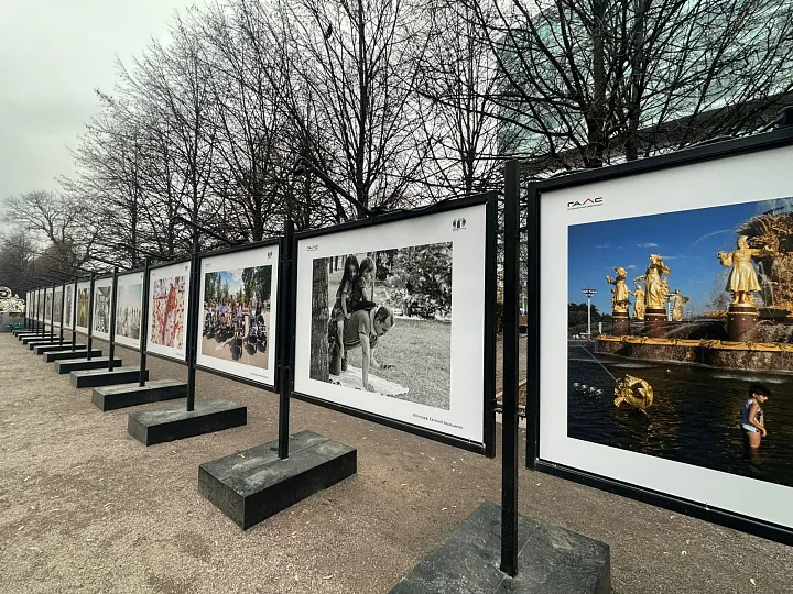 «Строим город счастливых людей»: «Галс-Девелопмент» открыл фотовыставку на Цветном бульваре
