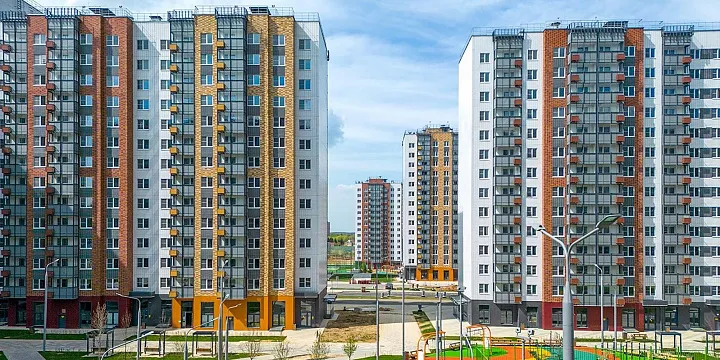 Более четырех тысяч семей переехали по программе реновации в ТиНАО