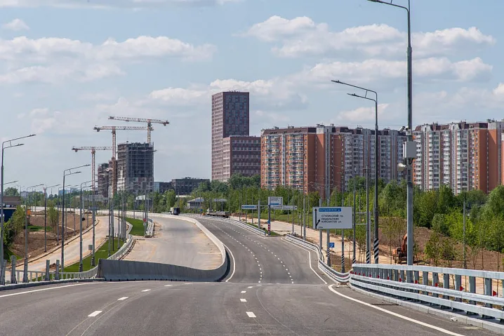 С момента присоединения в новой Москве построили 360 километров новых дорог 