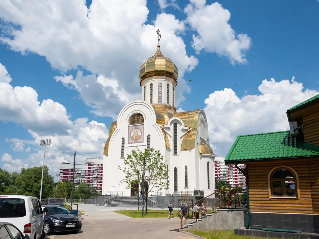 Вместо гостиницы в Крылатском построили Владимирский храм