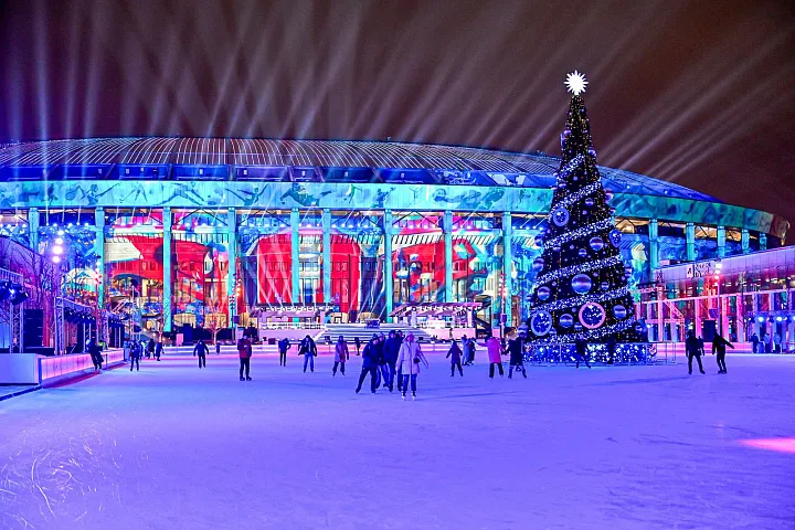 В «Лужниках» открылся уникальный каток