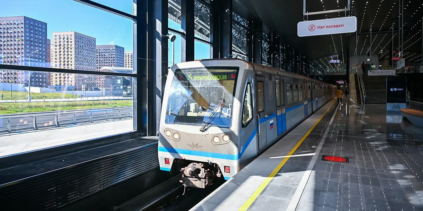 Красную ветку метро продлят на две станции 