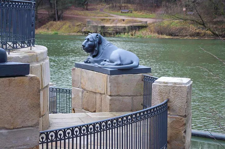 Завершилась реставрация Львиной пристани в усадьбе Кузьминки