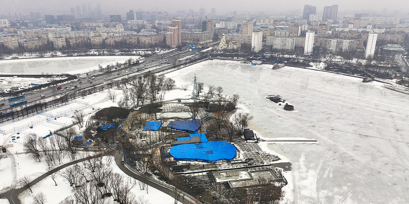 В Нагатинской пойме откроется пляжный комплекс с пятью бассейнами 