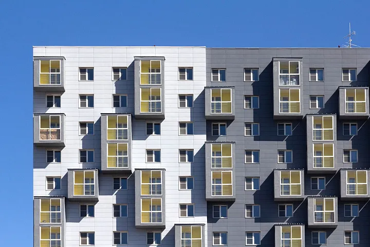 Более 130 домов расселили по программе реновации на западе Москвы