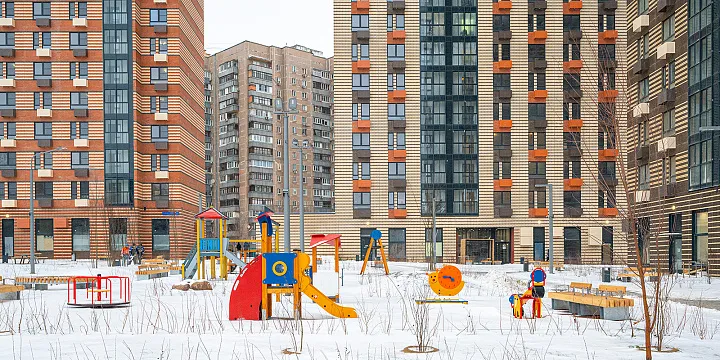 Более 4 млн «квадратов» жилья проектируют и строят по реновации на месте пятиэтажек