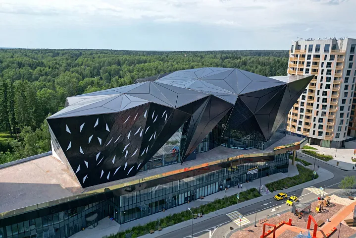 Дворцы и парки Большой Москвы