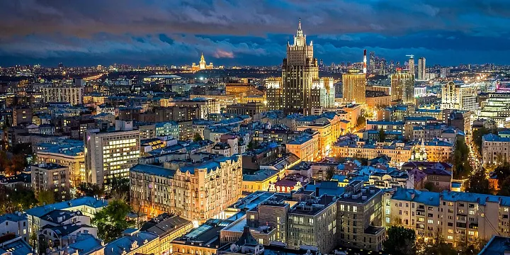 Москва входит в тройку самых освещенных городов мира 