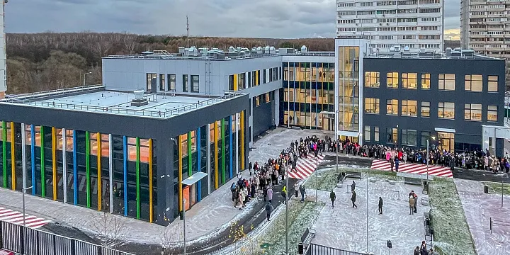 Сергей Собянин открыл новую школу в районе Тропарёво-Никулино