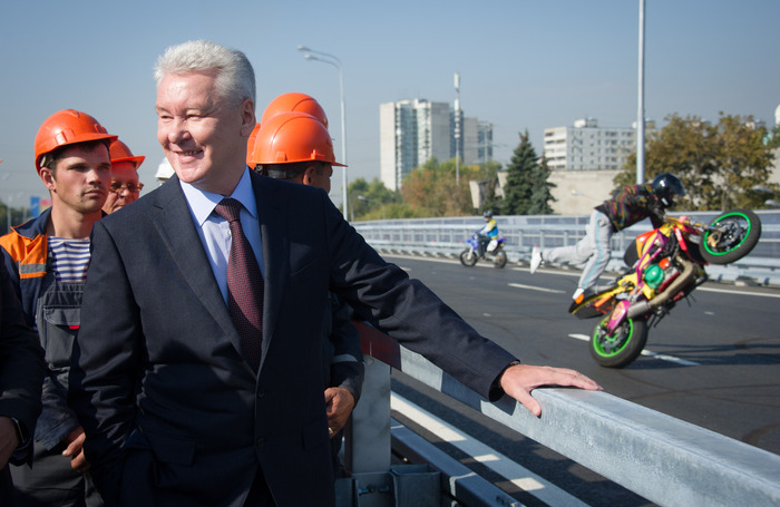 Само открытие. Самая длинная эстакада в Москве. Собянин на открытии. Собянин инновация транспортной инфраструктуру. Собянин его машины дорожные.