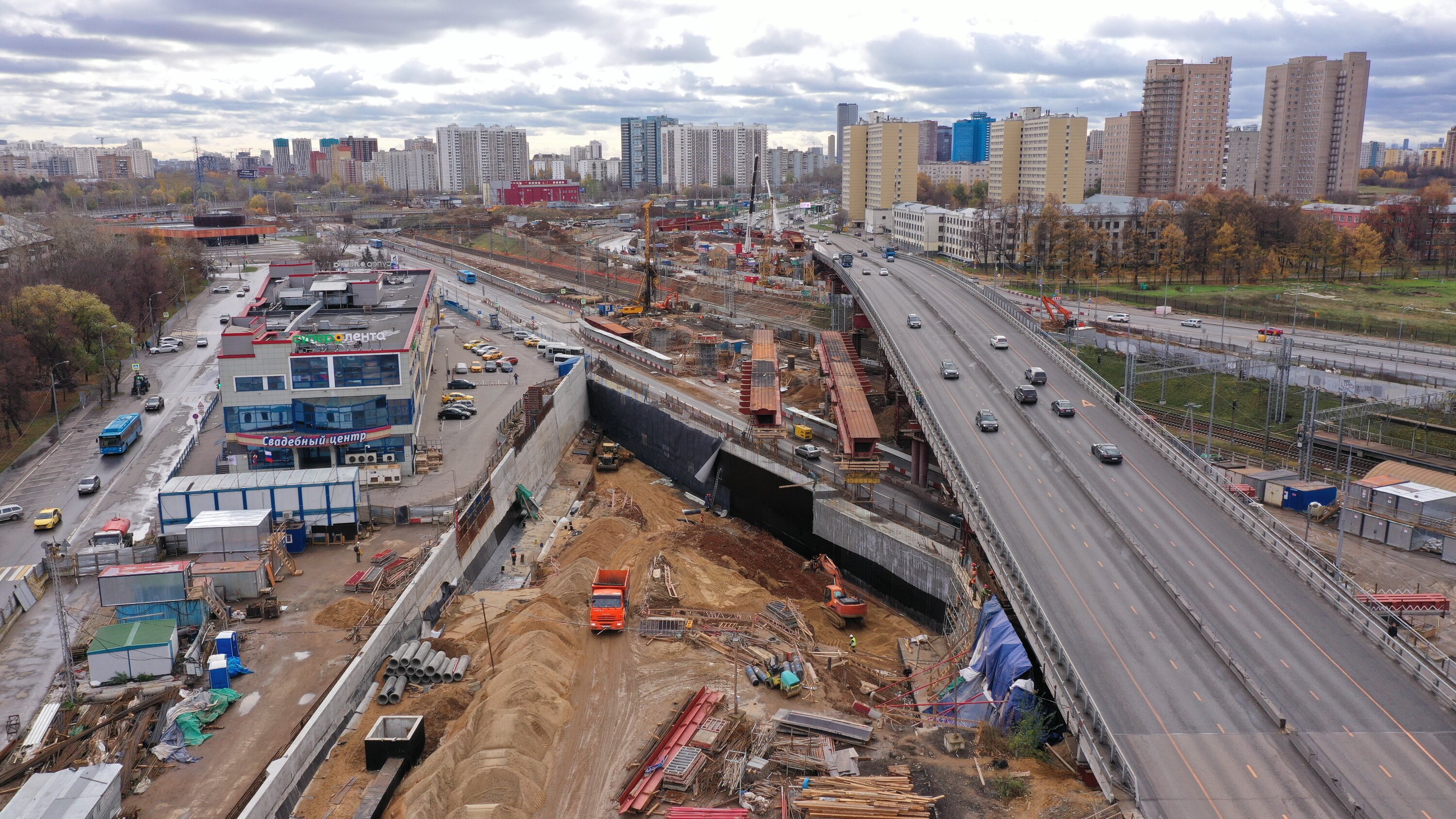 Москва 2025. Путепровод. Реконструкция города. Московский скоростной диаметр. Общий вид реконструкции путепровода.