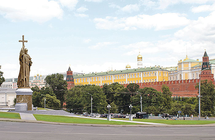Князя Владимира прописали  у Кремля