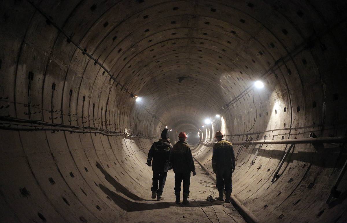 Строительство петербургского метрополитена