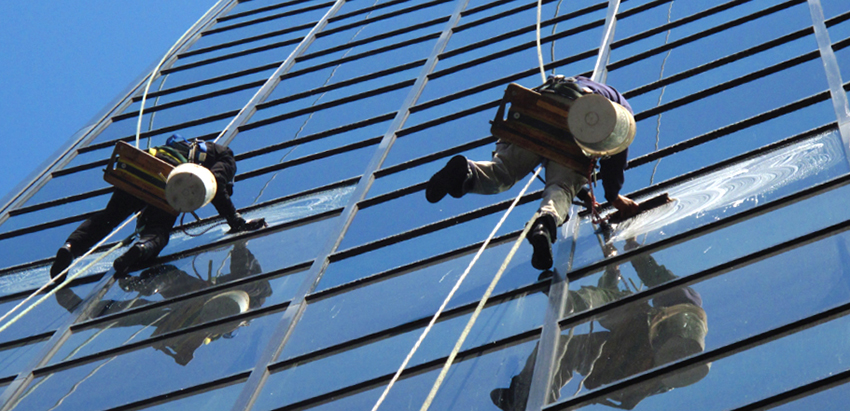 Rope-Access-Window-Cleaning.jpg
