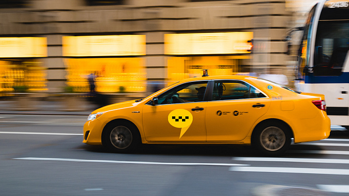 В Госдуме призвали запретить иностранцам работать в такси