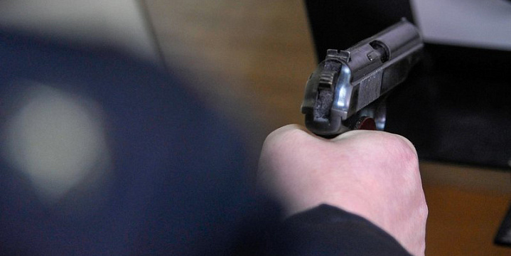 Суд в Москве арестовал полицейского, расстрелявшего коллег