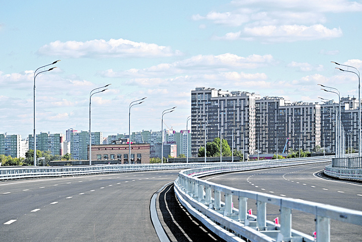 Дорогу осилит строитель