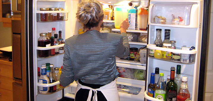 Москвичам рассказали, как сохранить продукты в аномальную жару
