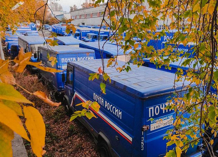 В Москве нашли кладбище грузовиков Mercedes «Почты России»