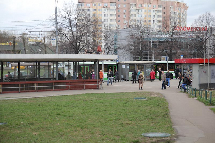 У станции метро «Коломенская» появится пешеходная зона