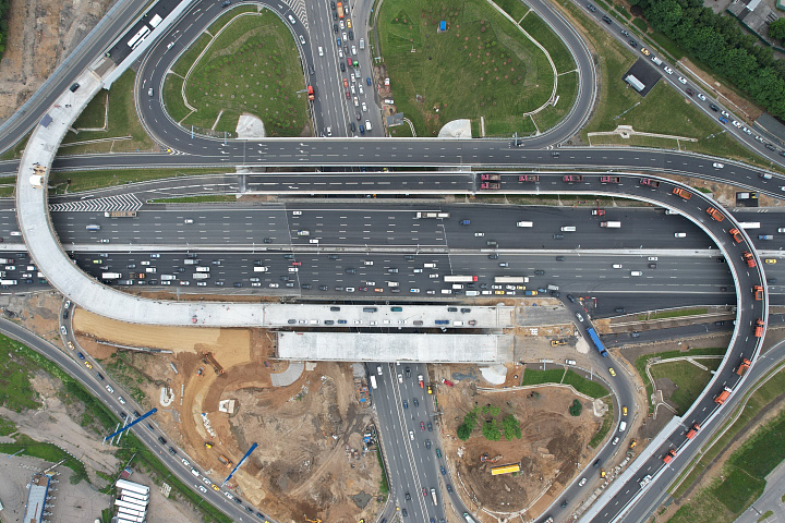 Развязка на пересечении МКАД с Алтуфьевским шоссе будет готова к 2023 году   