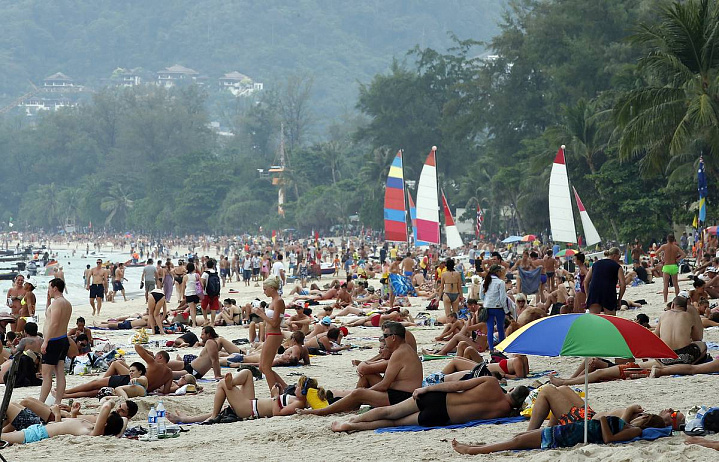 Власти Таиланда готовы в августе открыть пять островов для туристов