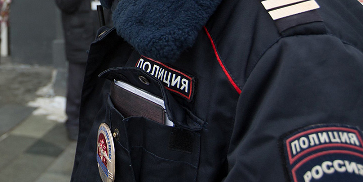 В Москве полицейского задержали по подозрению в мошенничестве