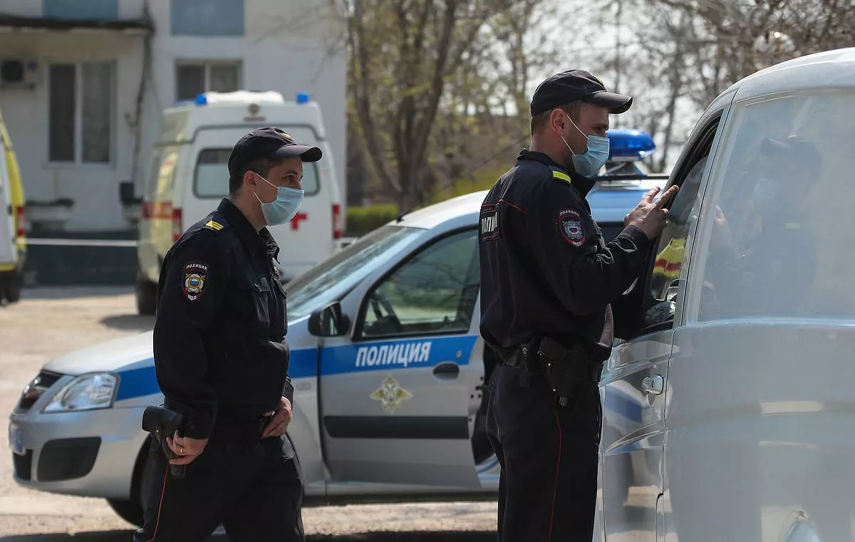 Столичные полицейские применили оружие при задержании нарушителя режима  домашней самоизоляции - Московская перспектива