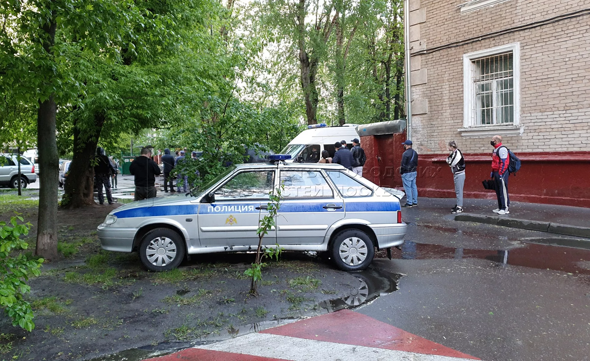 В Москве из-за автомобильного конфликта неизвестный убил дорожного рабочего  - Московская перспектива