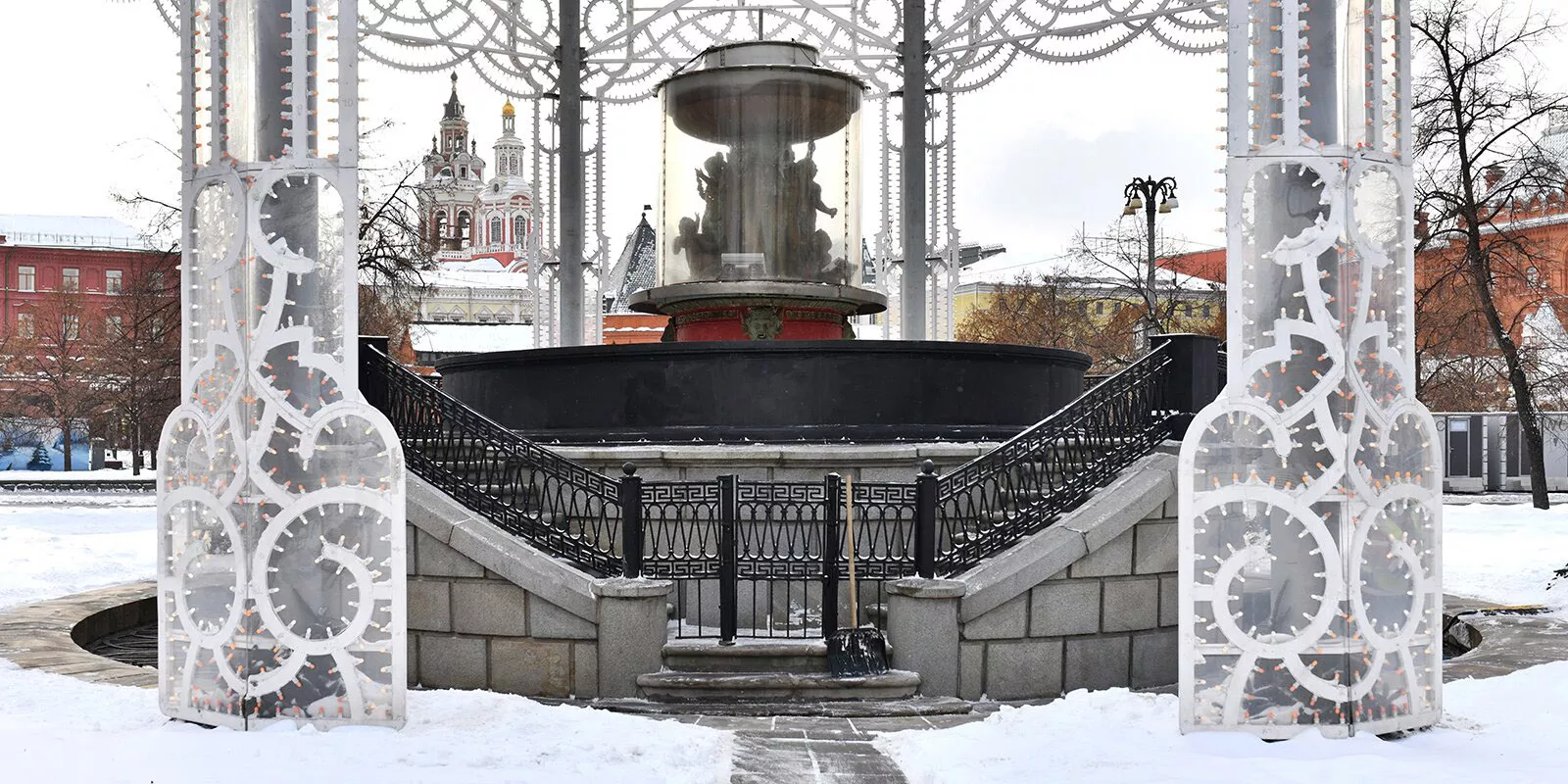 Встретимся на Театральной у фонтана