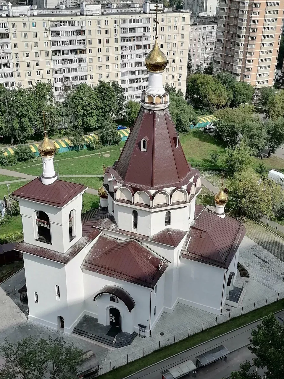 С верой и надеждой