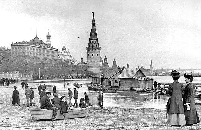 Время голосовать за памятник Москве-реке!