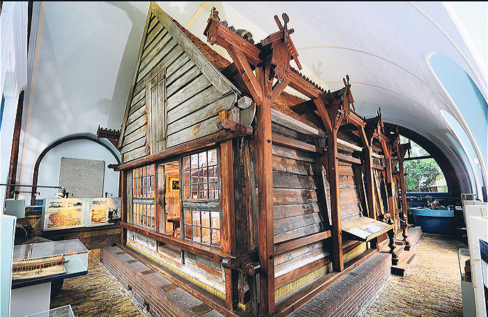 Копию голландского домика Петра I построили в «Коломенском»