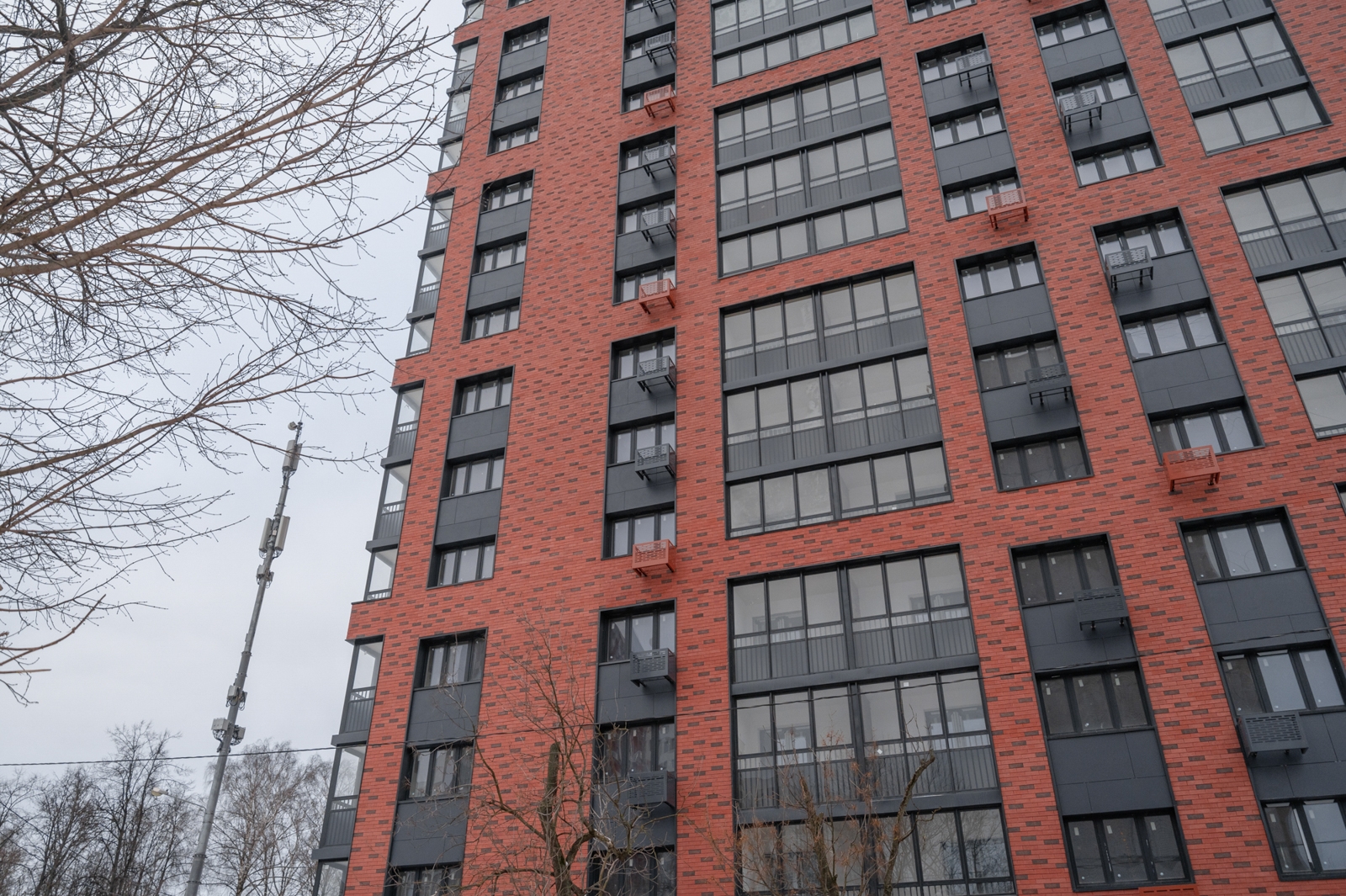 На юго-востоке Москвы квартиры по реновации получили жильцы 99 домов 
