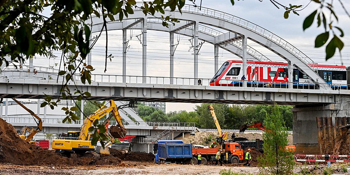 В Москве построят еще 14 новых путепроводов через ж/д пути