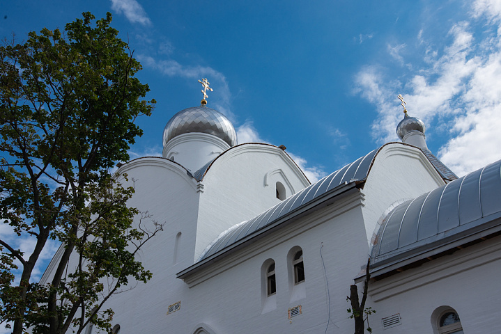 Храмы поднебесные