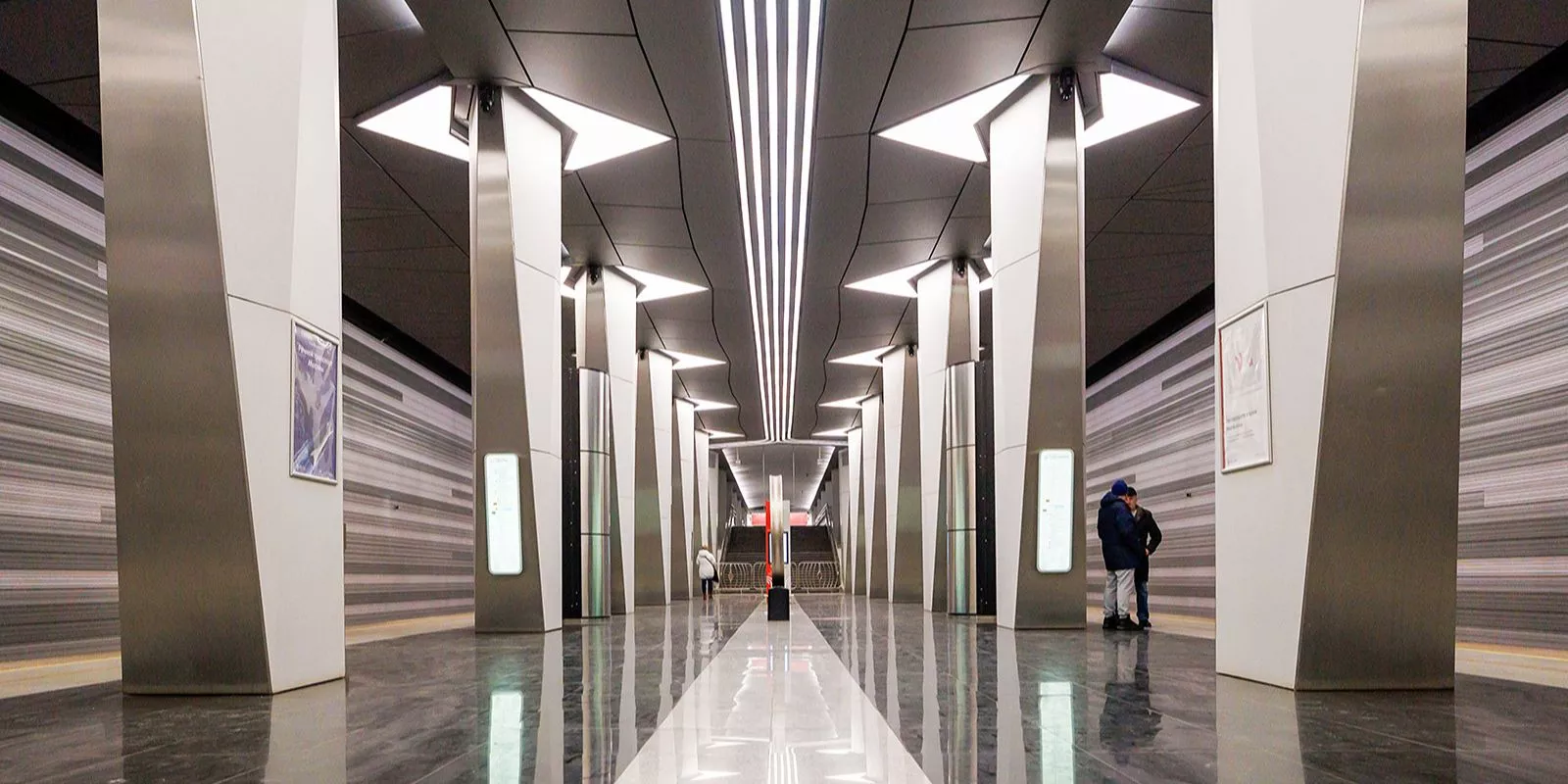 Завершается монтаж инженерии в вестибюле станции «Авиамоторная» Большой кольцевой линии метро